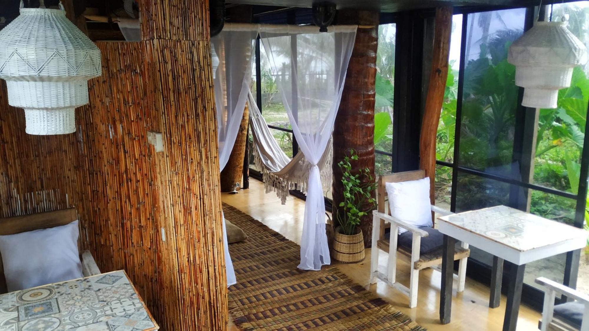 Tarzan'S House Hotell General Luna  Exteriör bild